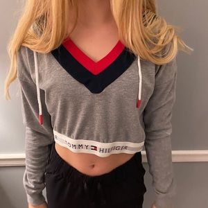 Tommy Hilfiger cropped hoodie.